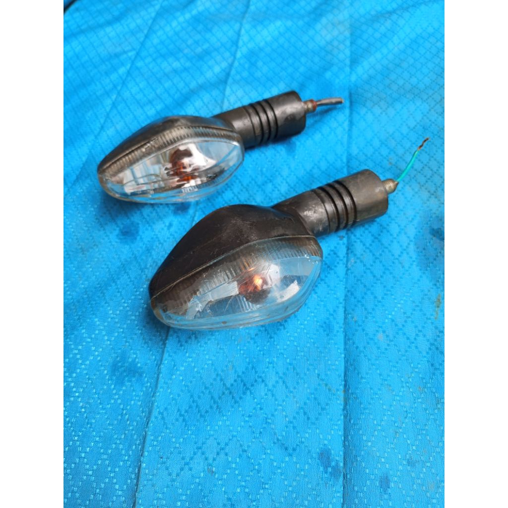 lampu sein sebelah kanan Honda Megapro mono Original / sen MP mono Original copotan