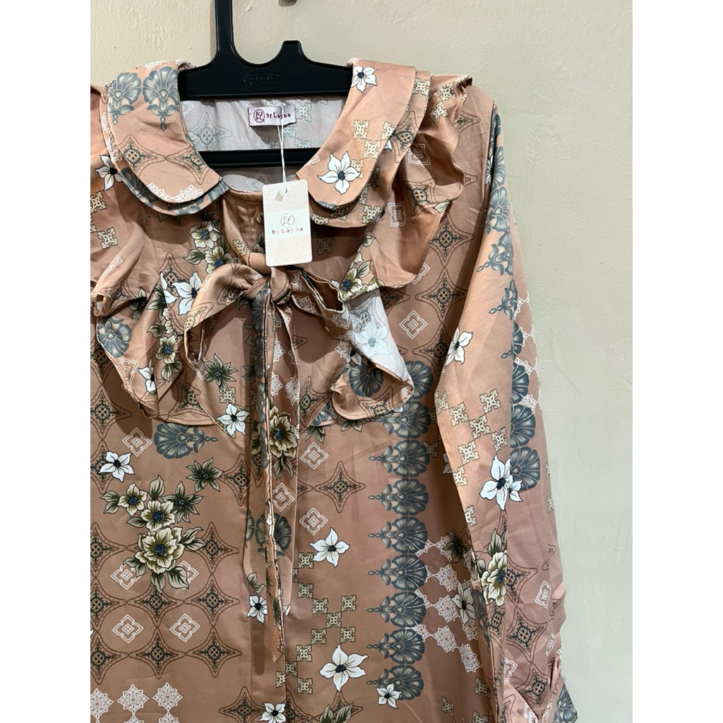 NWT GAMIS BYLAYNA / ABAYA PRELOVED