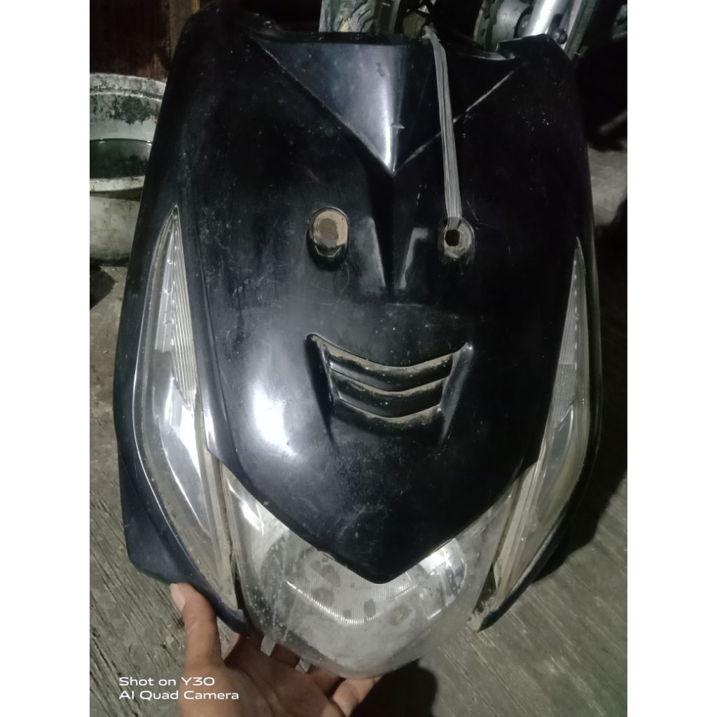 body/ bodi depan motor Honda Beat karbu/lama original second copotan