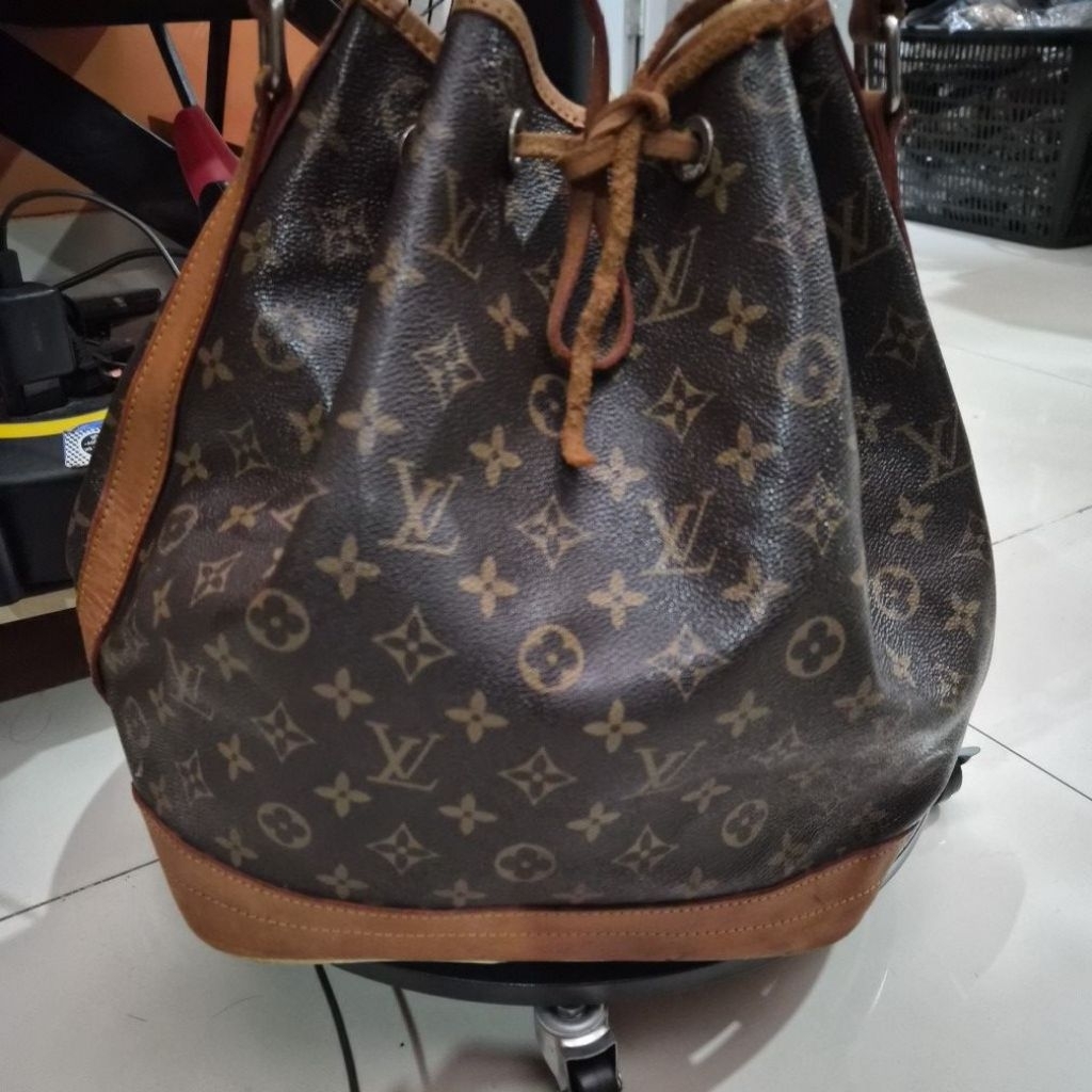Tas kulit hobo LV