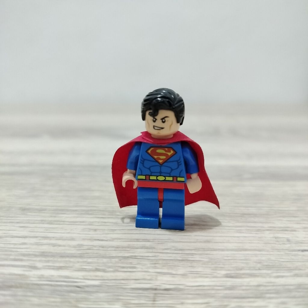 lego minifigure DC super heroes superman