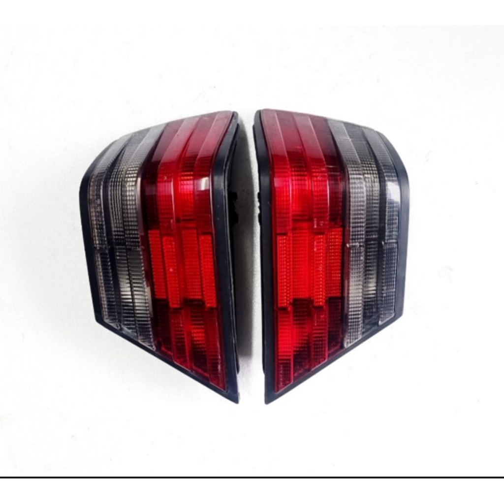 Lampu belakang Mercedes Benz W124