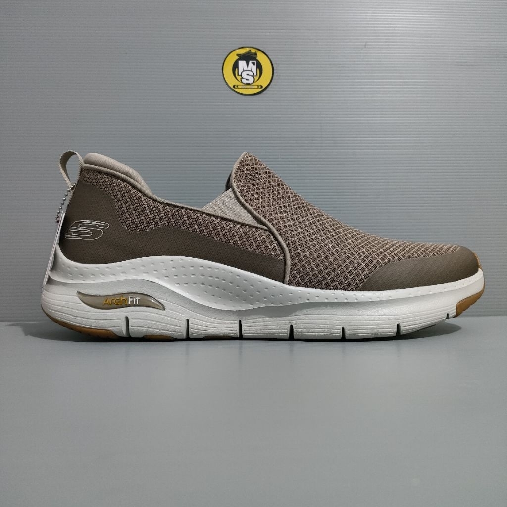 SALE AMBYAR SKECHERS ARCH FIT MENS. SIZE 45