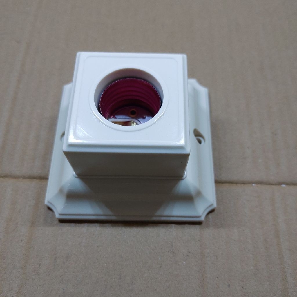 fitting fiting lampu tempel plafon dinding kotak  BROCO 1210
