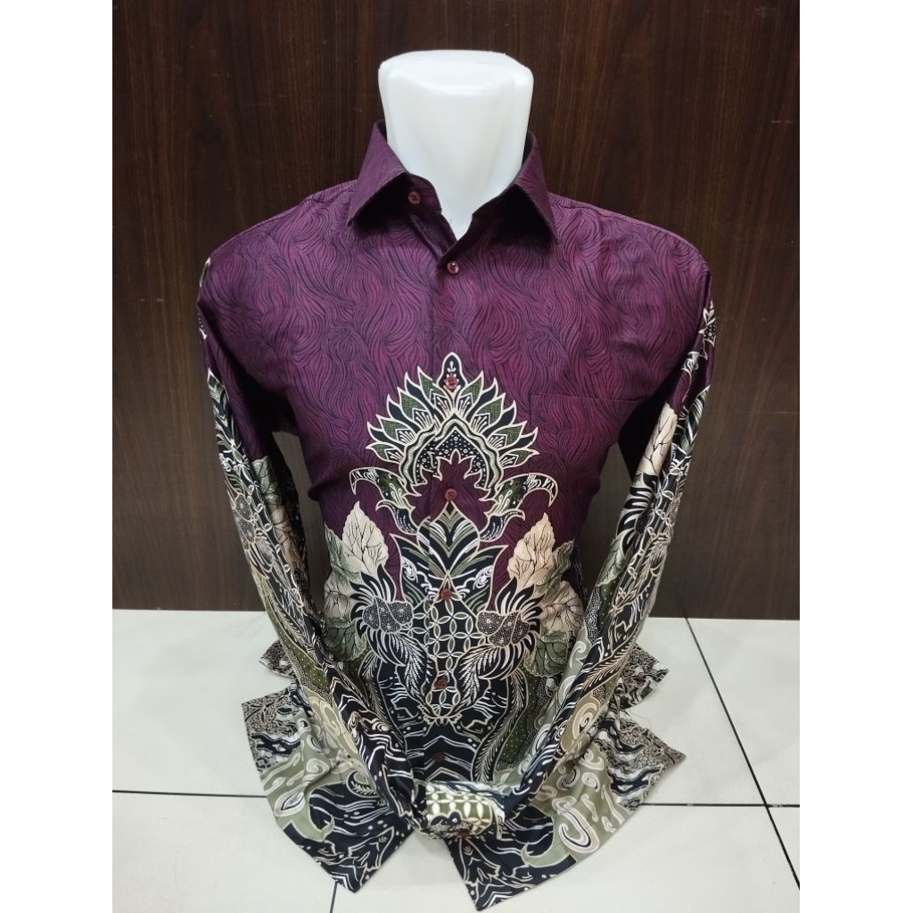Alisan Kemeja Batik Pria Motif Bunga Gold Hijau Lengan Panjang Slimfit