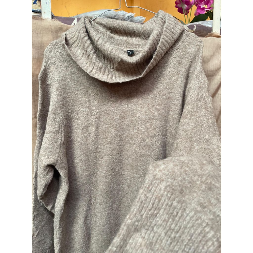 prelov tunik/dress rajut uniqlo