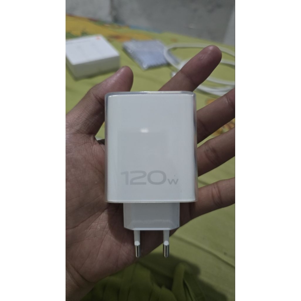 Charger VIVO 120W + USB C XIAOMI 120W