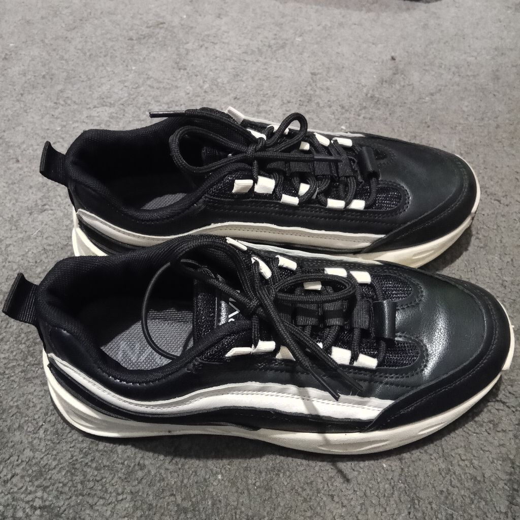 PRELOVED — PVN TAECYEON [BACA DESKRIPSI]