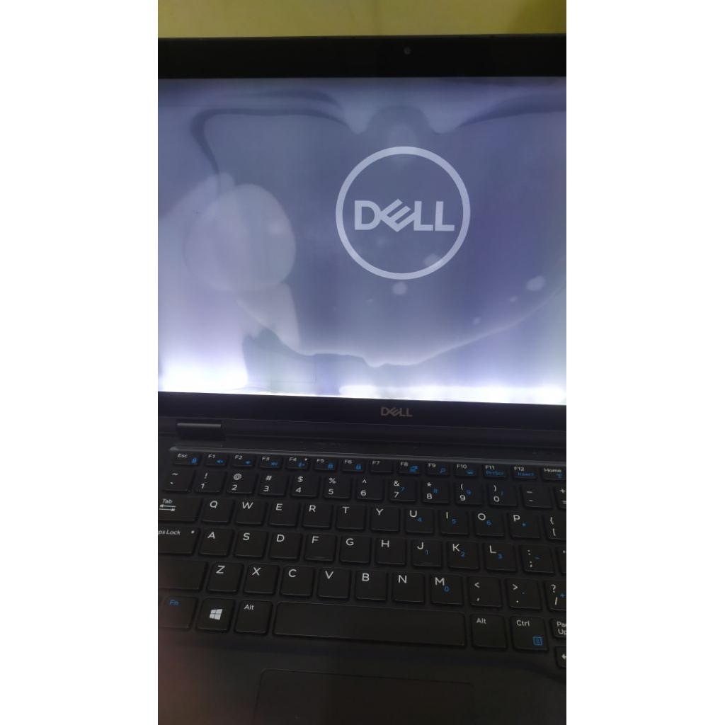 Dell 7390 2in1 Touchscreen I5-8350U Kondisi kebanjiran