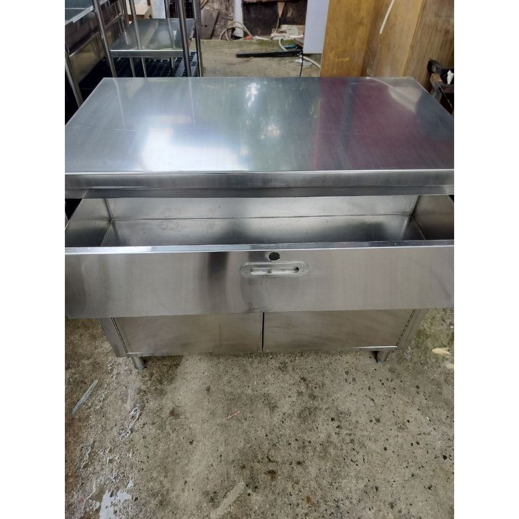 Meja Kabinet Bekas/Meja kasir Bekas
