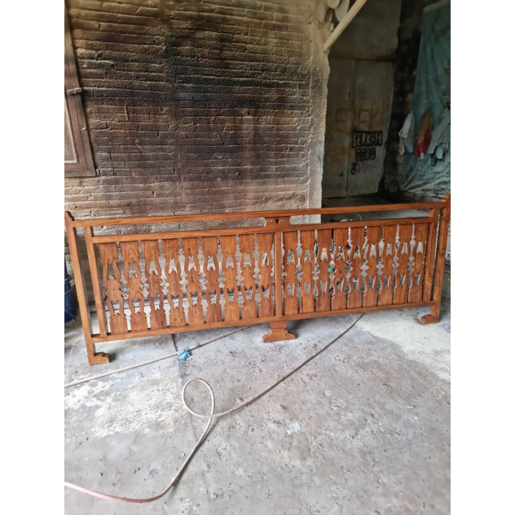 pagar rumah limasan dan teras joglo