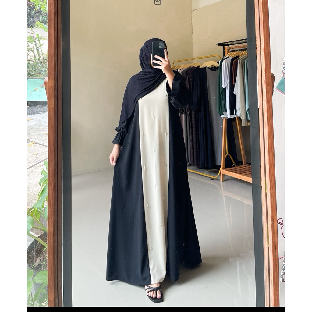 NAURA ABAYA