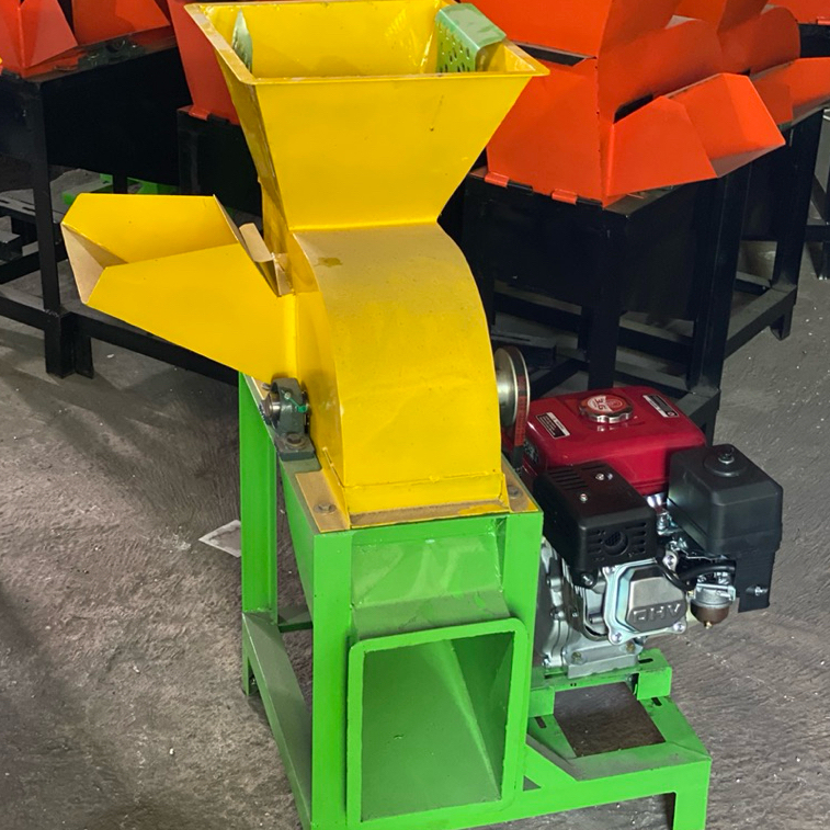 Mesin pencacah rumput/mesin cacah rumput multifungsi