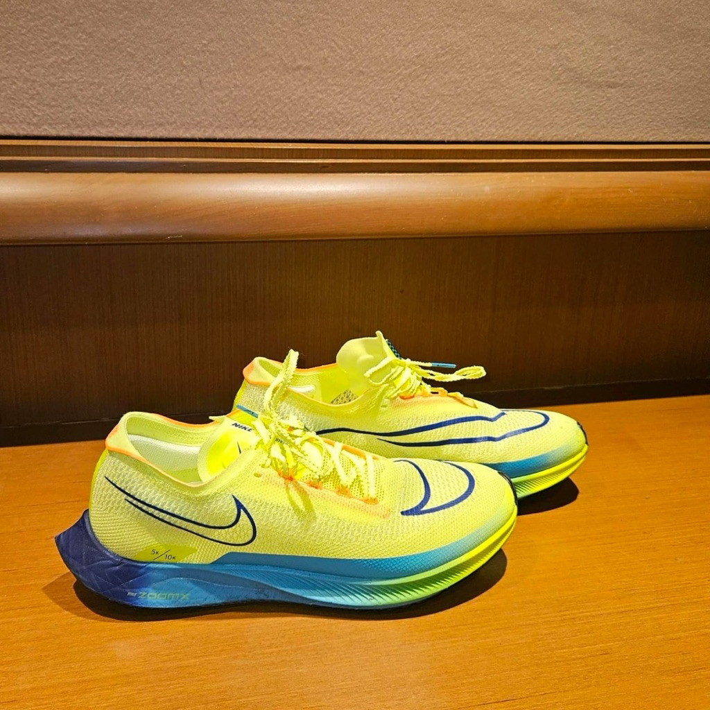 NIKE ZoomX Streakfly