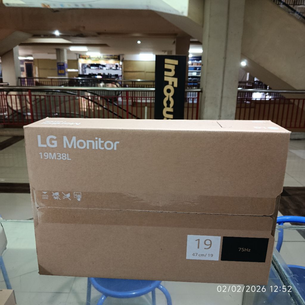 LED MONITOR 19 LG FLATRON HDMI