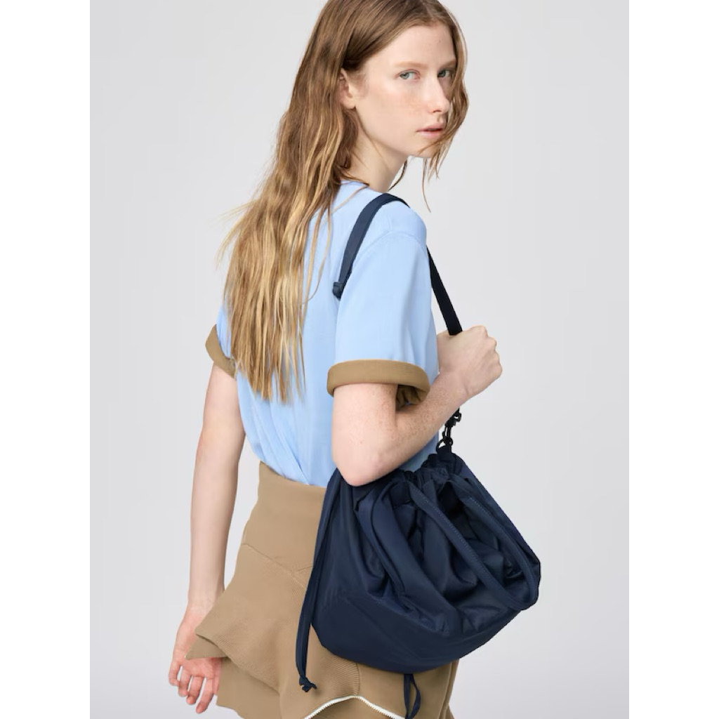 UNIQLO Drawstring Bag