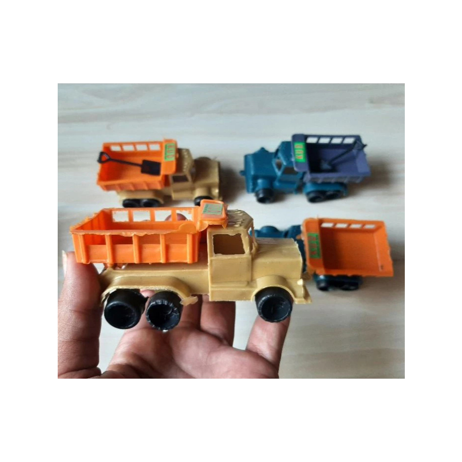 Mainan mobil truk anak/mainan mobil-mobilan anak