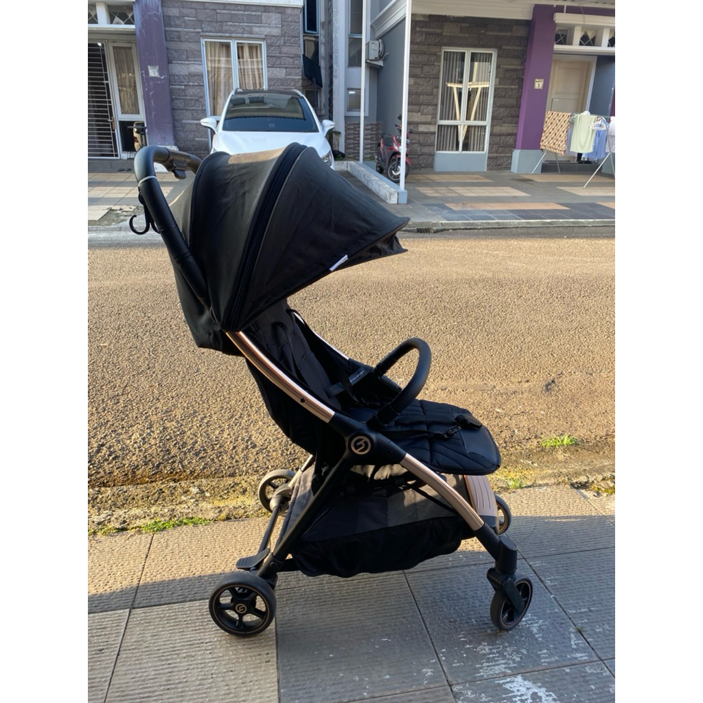 Stroller Hybrid Ezyfold II - preloved
