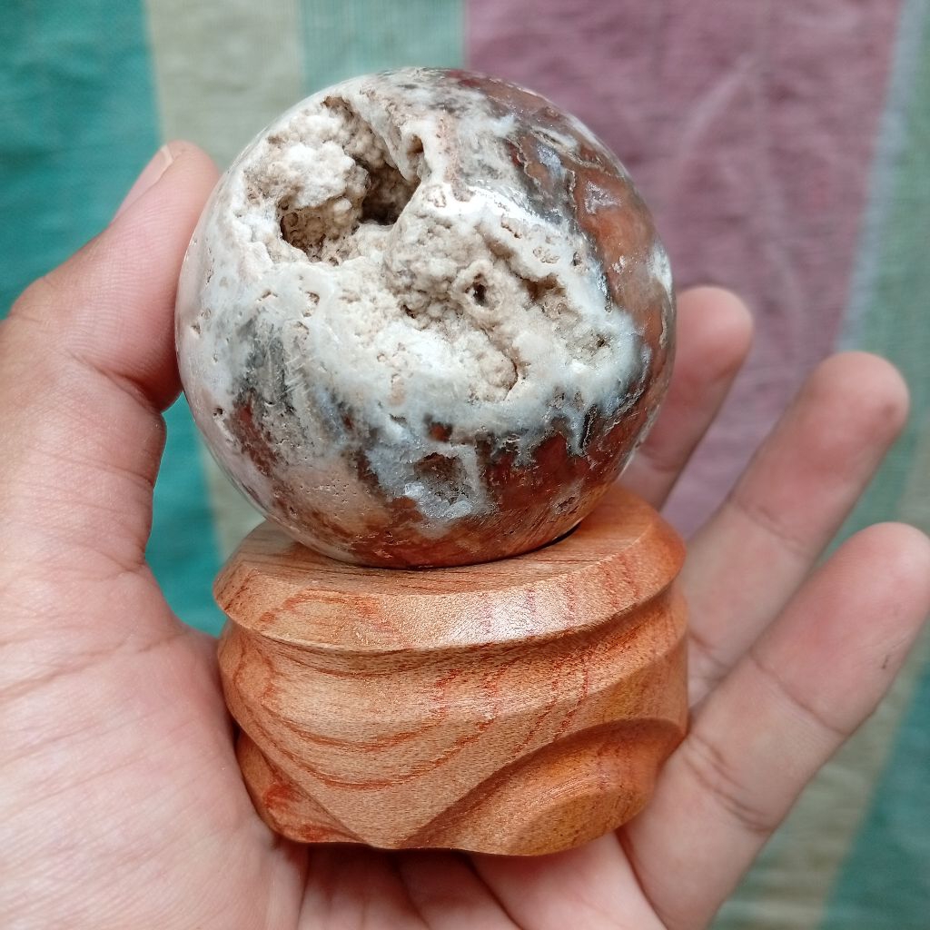 batu bola kristal pajangan unik no.1