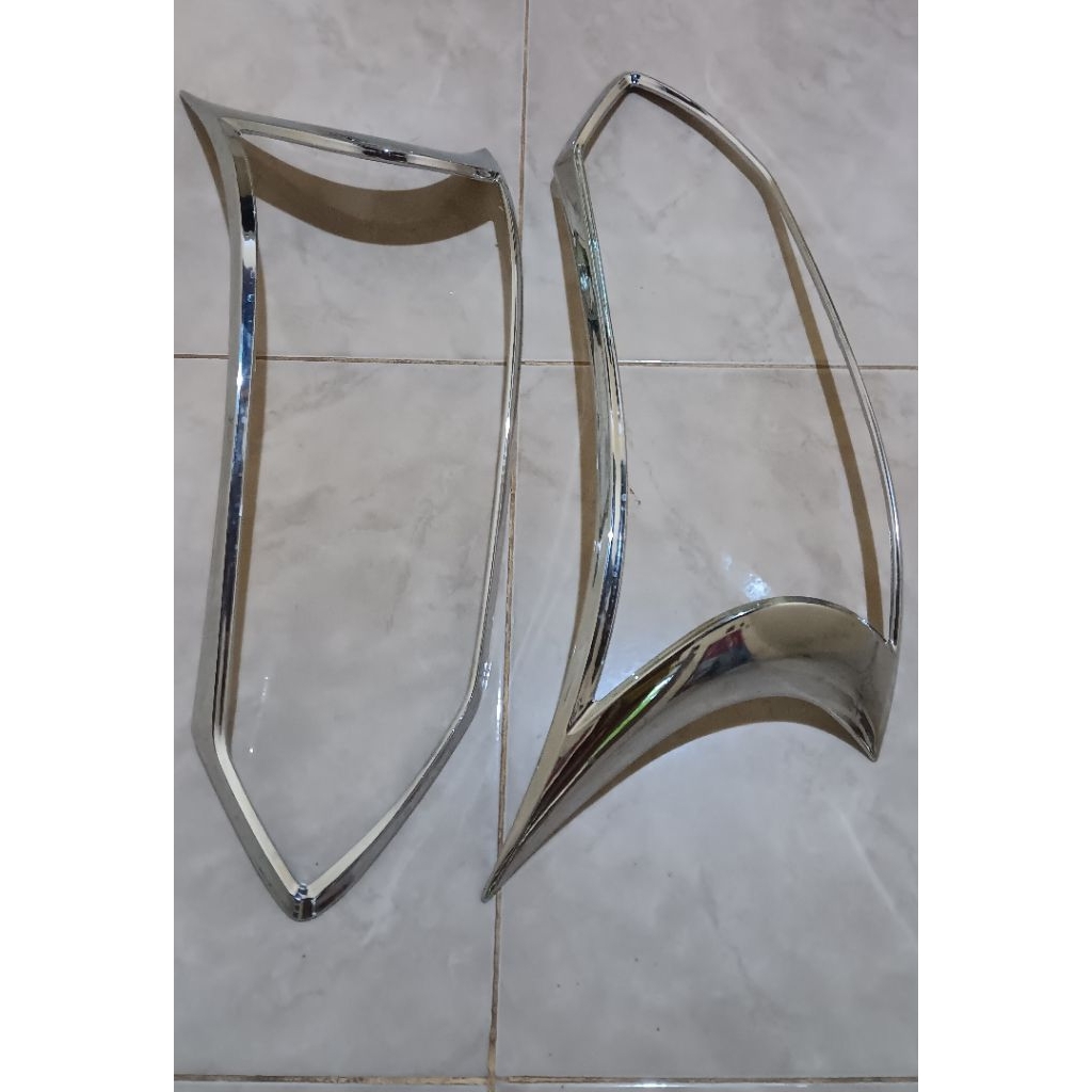 Garnis Mobil Avanza 2016 sd 2018