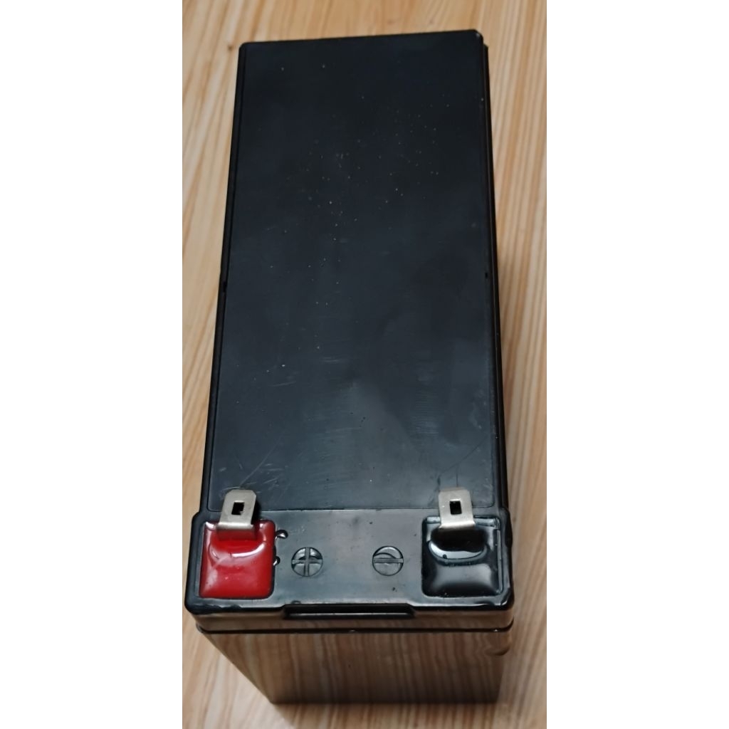 Aki kering 12 Volt 8 Ah