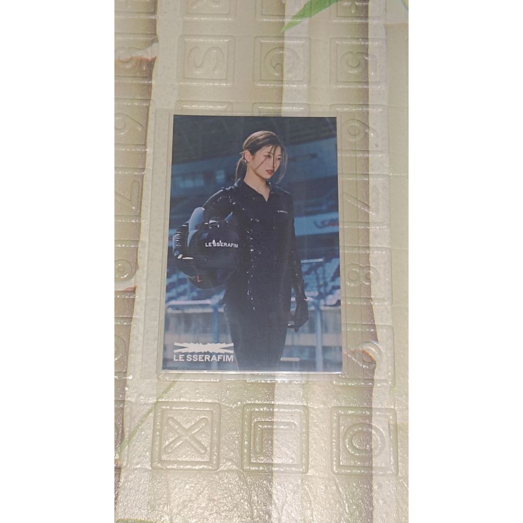 PHOTOCARD KAZUHA POB UMS JP FEARLESS OFFICIAL