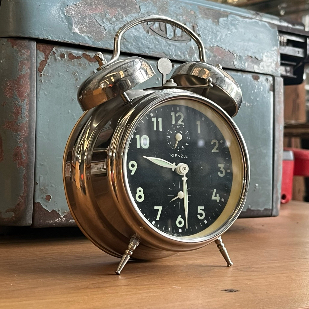 Jam Weker Antik KIENZLE Jerman 1950s – Twin Bell Alarm Clock Mid Century Industrial