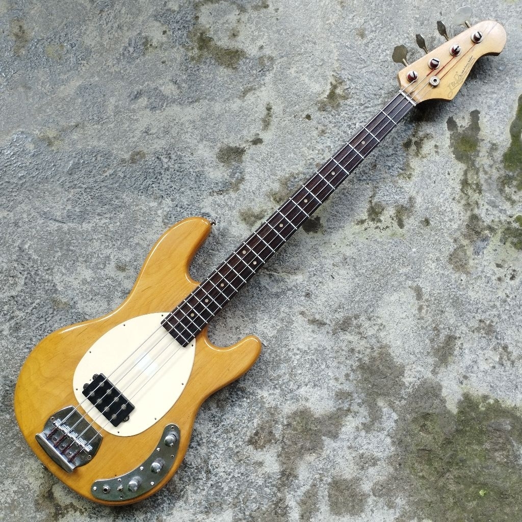 GITAR BASS J&D BROTHERS ORIGINAL MODEL MUSICMAN NAT SECOND MURAH