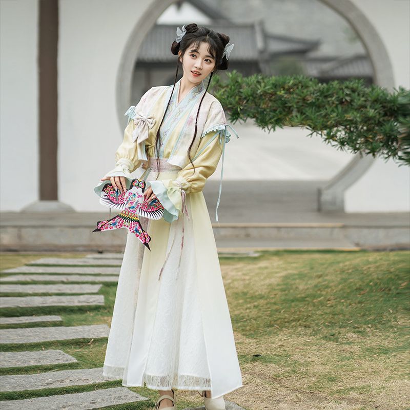 Ensemble Baju Hanfu murah untuk Wanita Gaya Cina dengan Elemen Han Improved Cross Collar Ruqun
