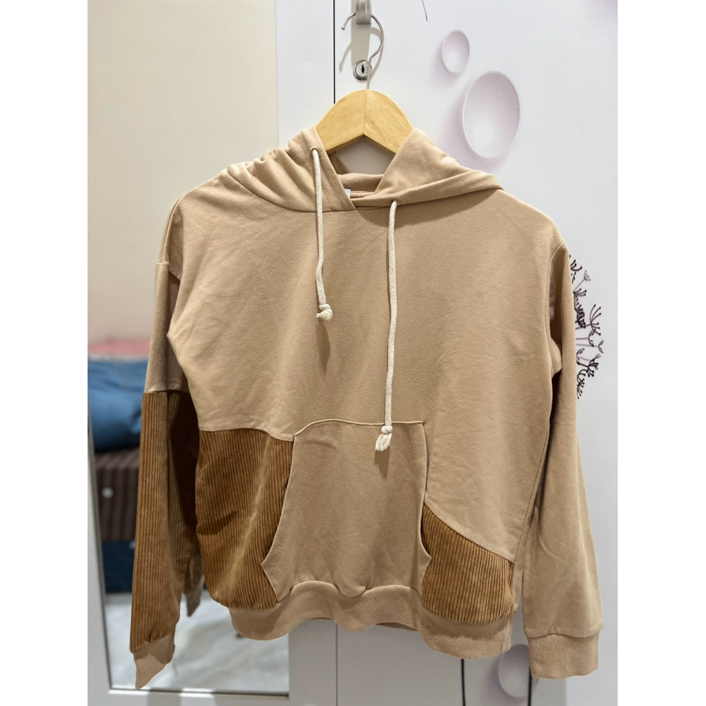 Preloved Hoodie Wanita