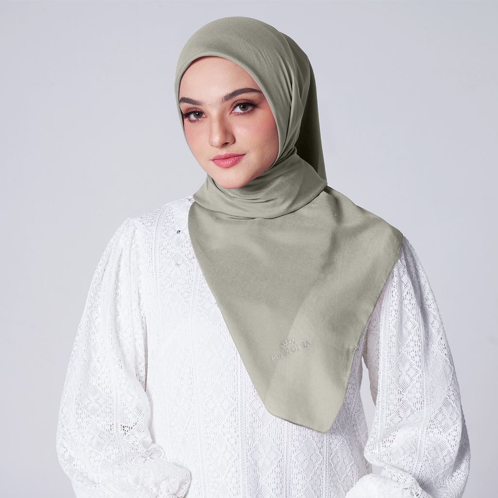 MANDJHA Essential Tender Green 144 Scarf By IVAN GUNAWAN - Jilbab Hijab Segi Empat Polos ORIGINAL MA