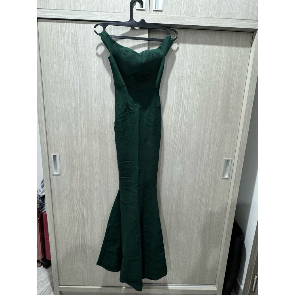 Preloved Dress Malam Slim fit hijau Botol