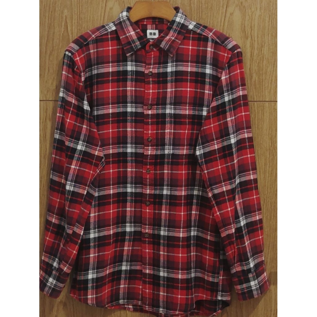 flannel merah kombinasi like new Uniqlo M
