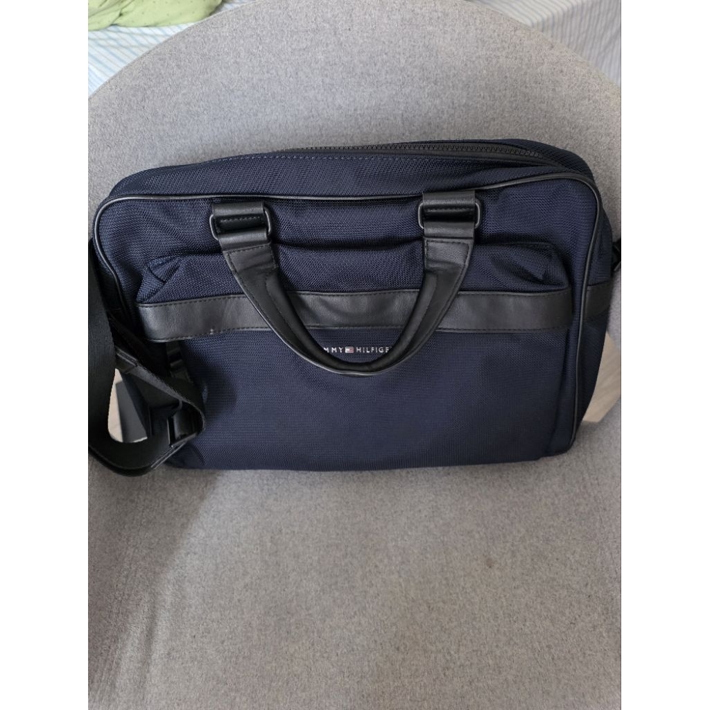 Tas Kerja Pria Tommy Hilfiger