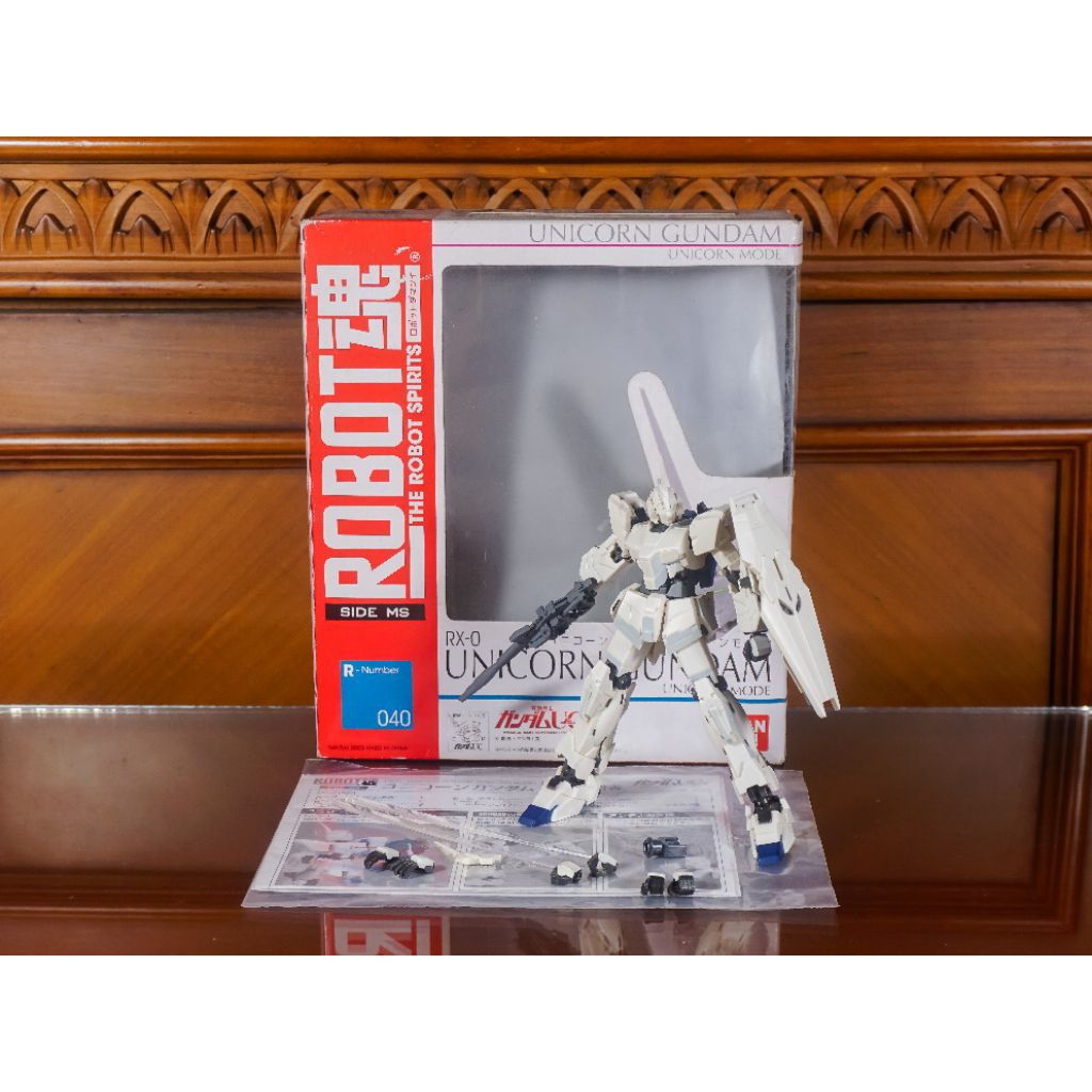 Robot Damashii Spirits Unicorn Gundam Unicorn Mode