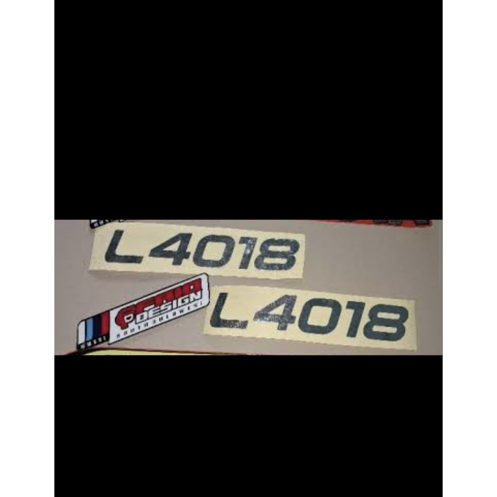 STIKER L4018 SESUAI FOTO kubota traktor 2pcs kiri kanan