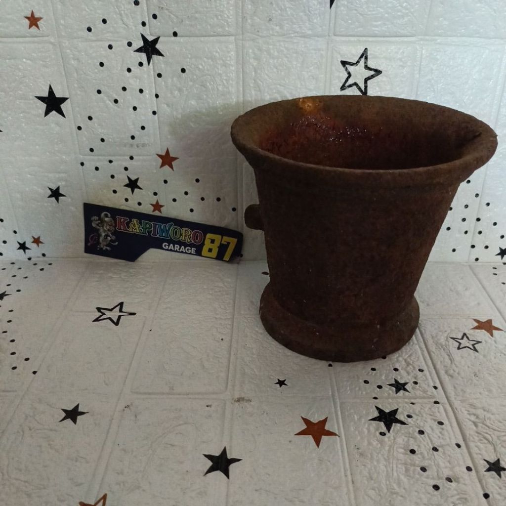 Lumpang jamu bahan besi,,lumpang saja