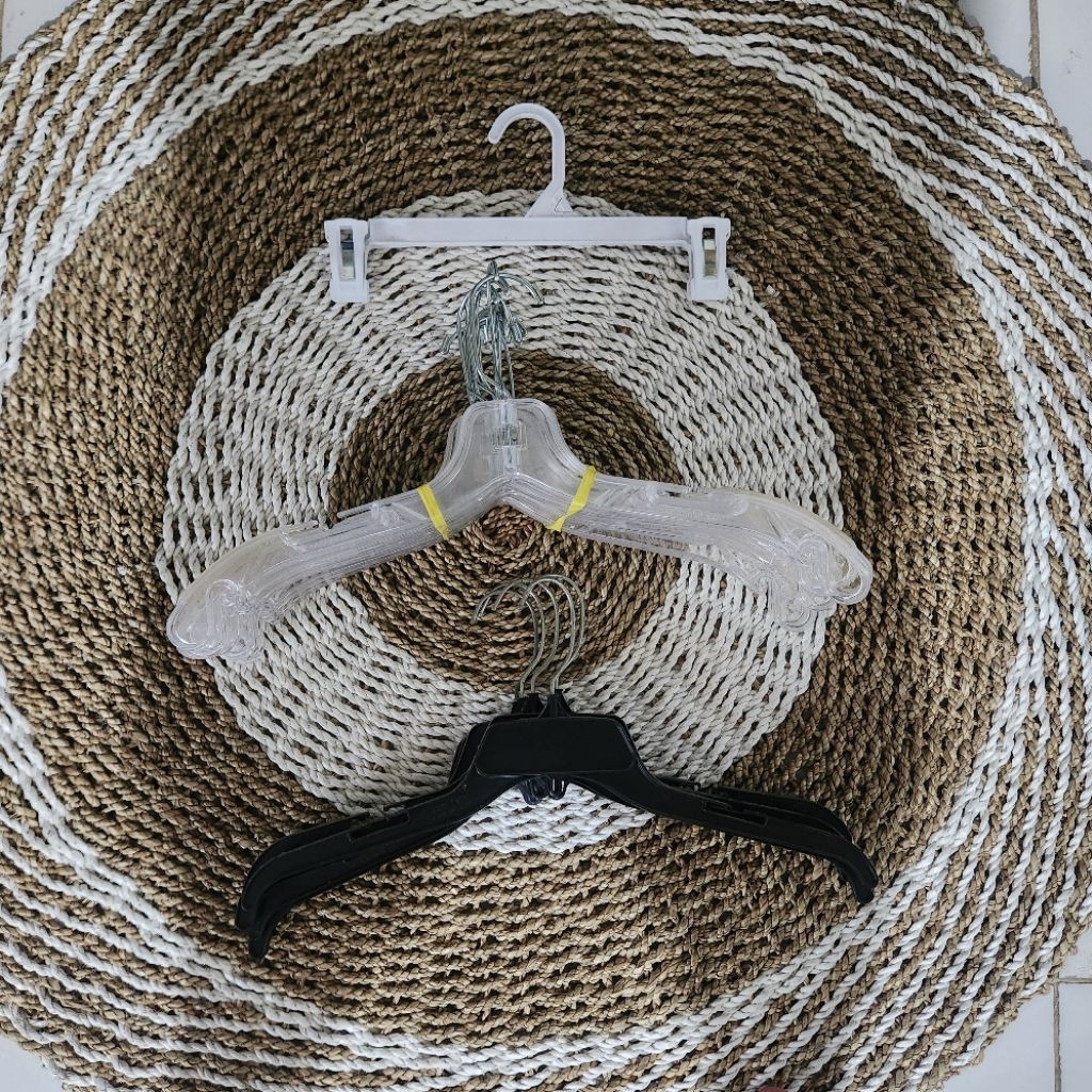 Hanger Kayu | Hanger Akrilik | Hanger Capit |  Hanger Acrilik | Hanger Celana | Hanger Baju | Hanger