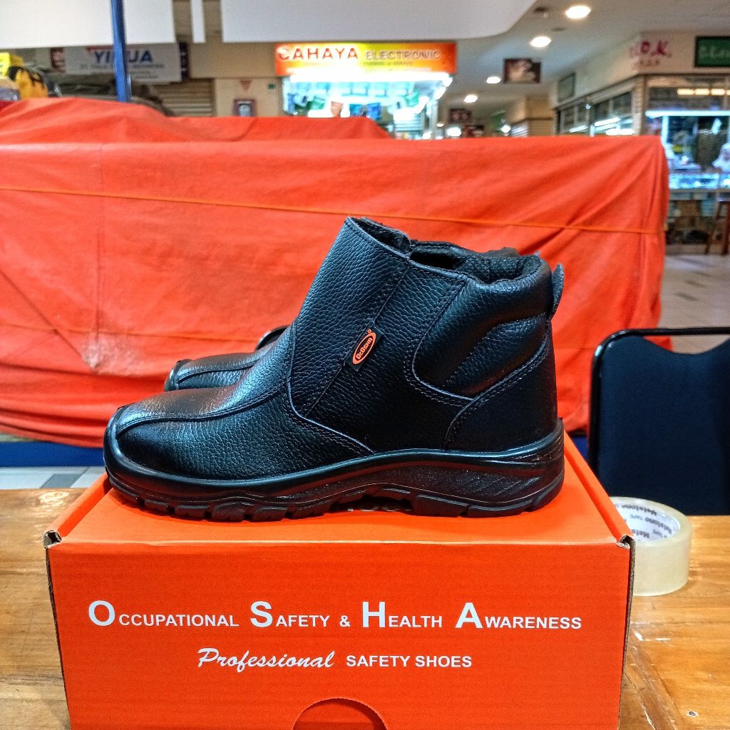 Sepatu Safety Dr. Osha Jaguar Ankle Boots 3225 Hitam/ Sepatu Safety Shoes Keselamatan Kerja Proyek 1