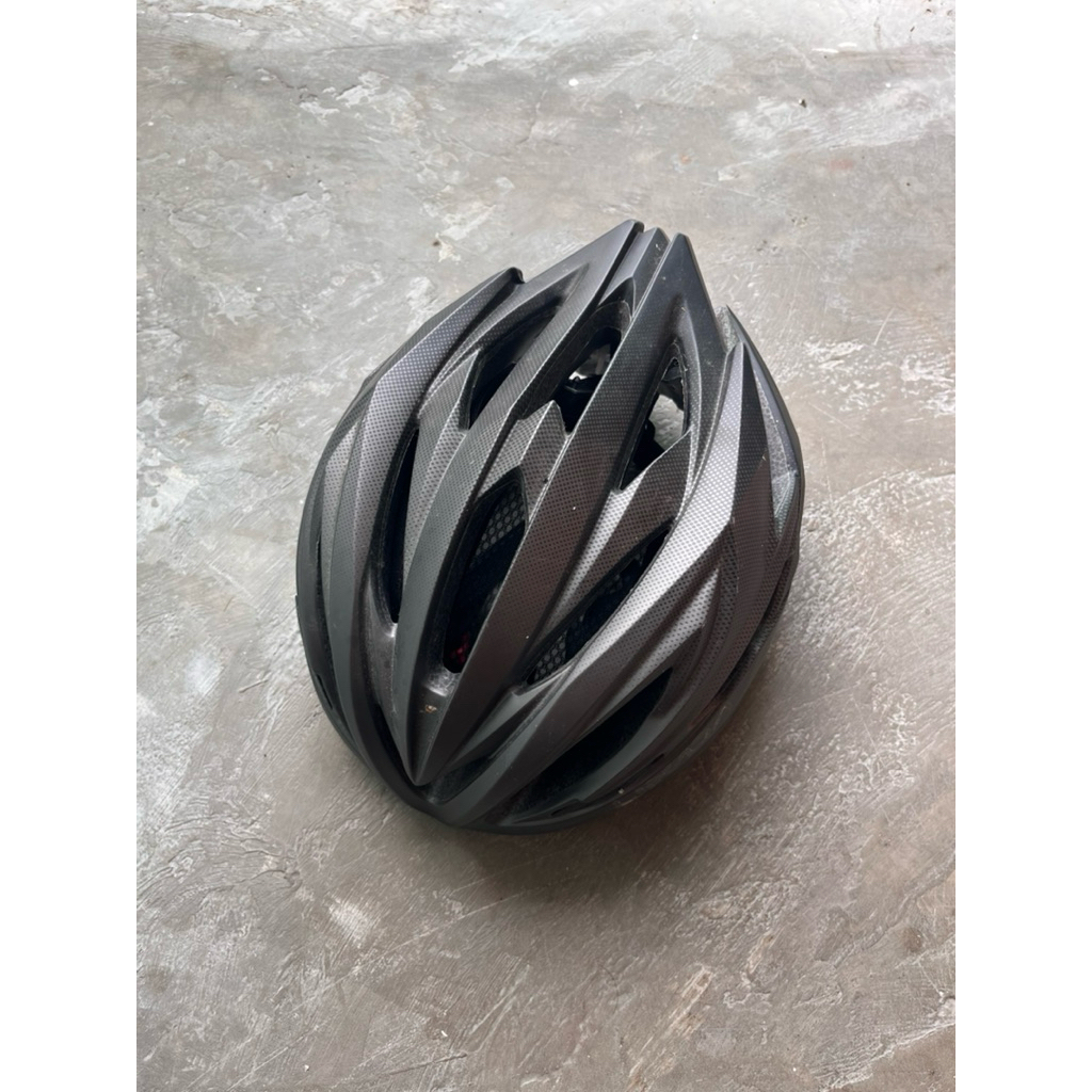 HELM SEPEDA LIXADA BEKAS