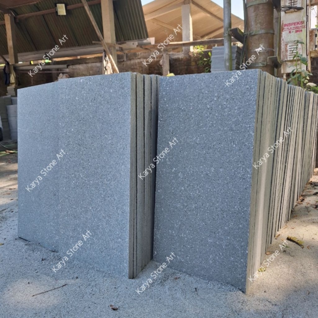 Batu Andesit Bakar 30x60cm | Batu Alam Andesit | Andesit Abu Bakar