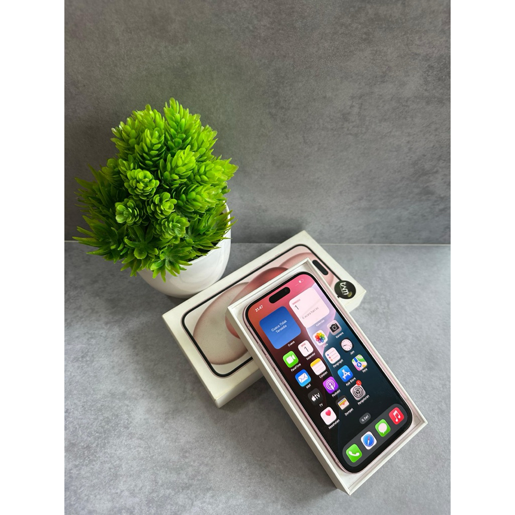 IPhone 15 128GB iboc warna pink