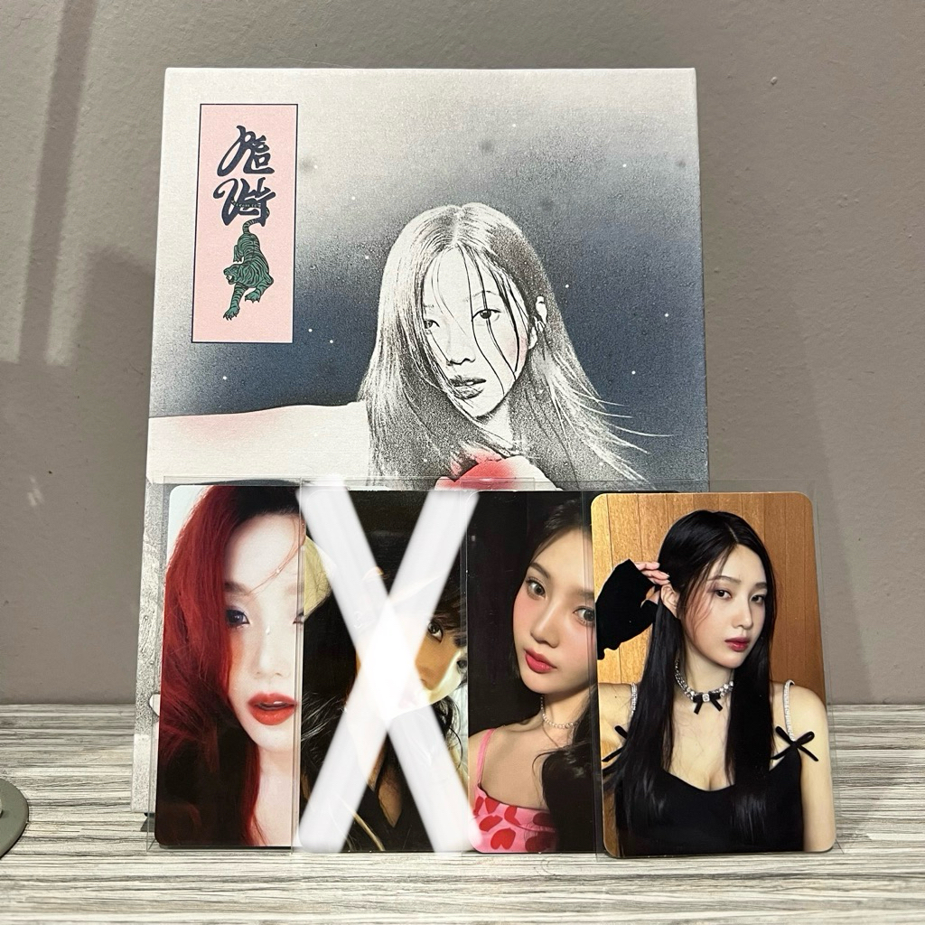 Official Album + Photocard RED VELVET Chill Kill Package JOY Version (Fullset Album + Free 2 Officia