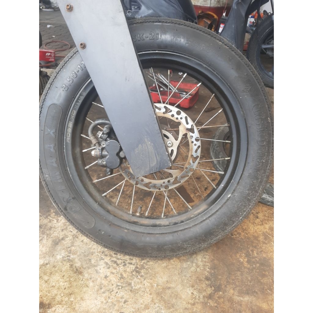 ban chopper bober streetcub classic demonic velg rossi