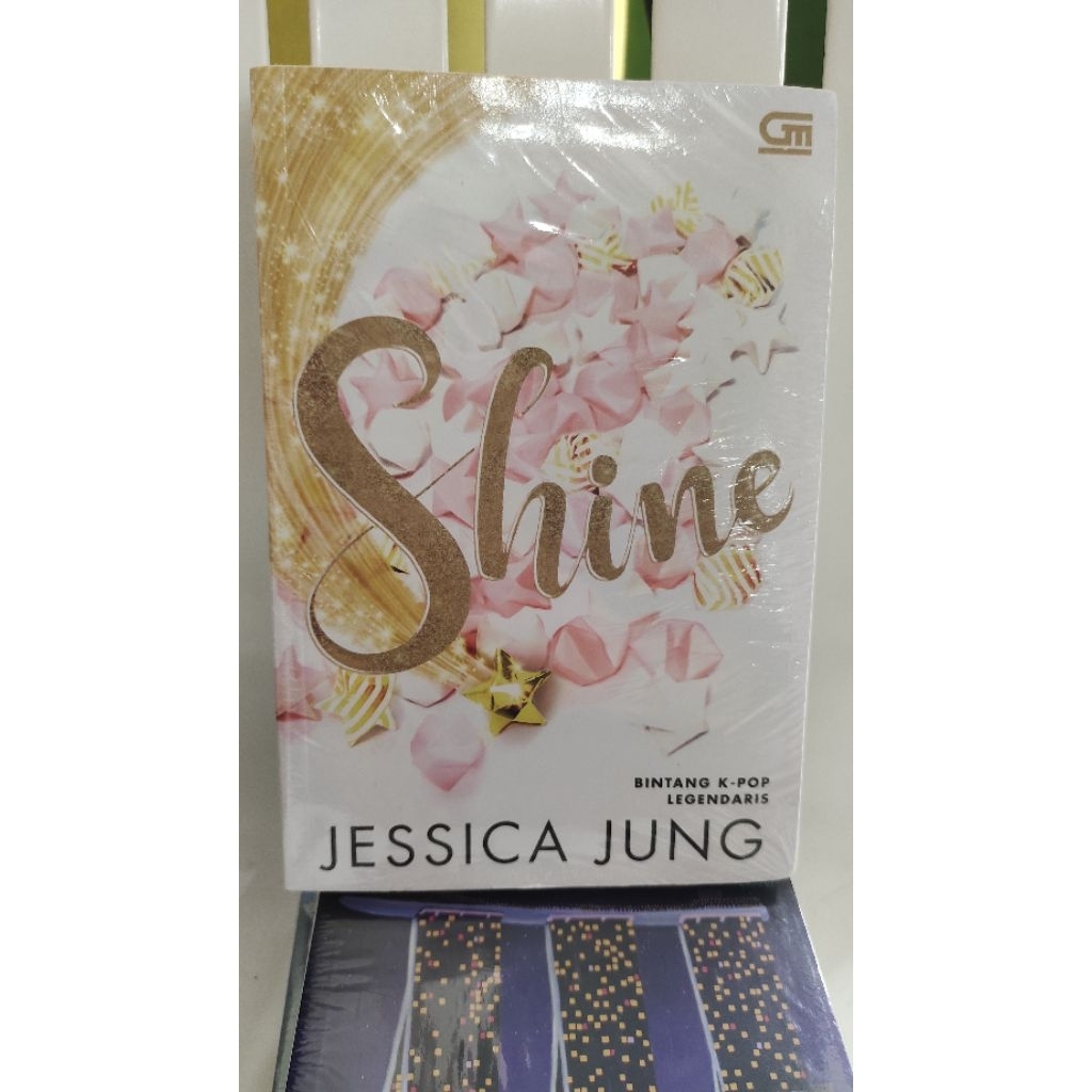 buku shine - jessica jung