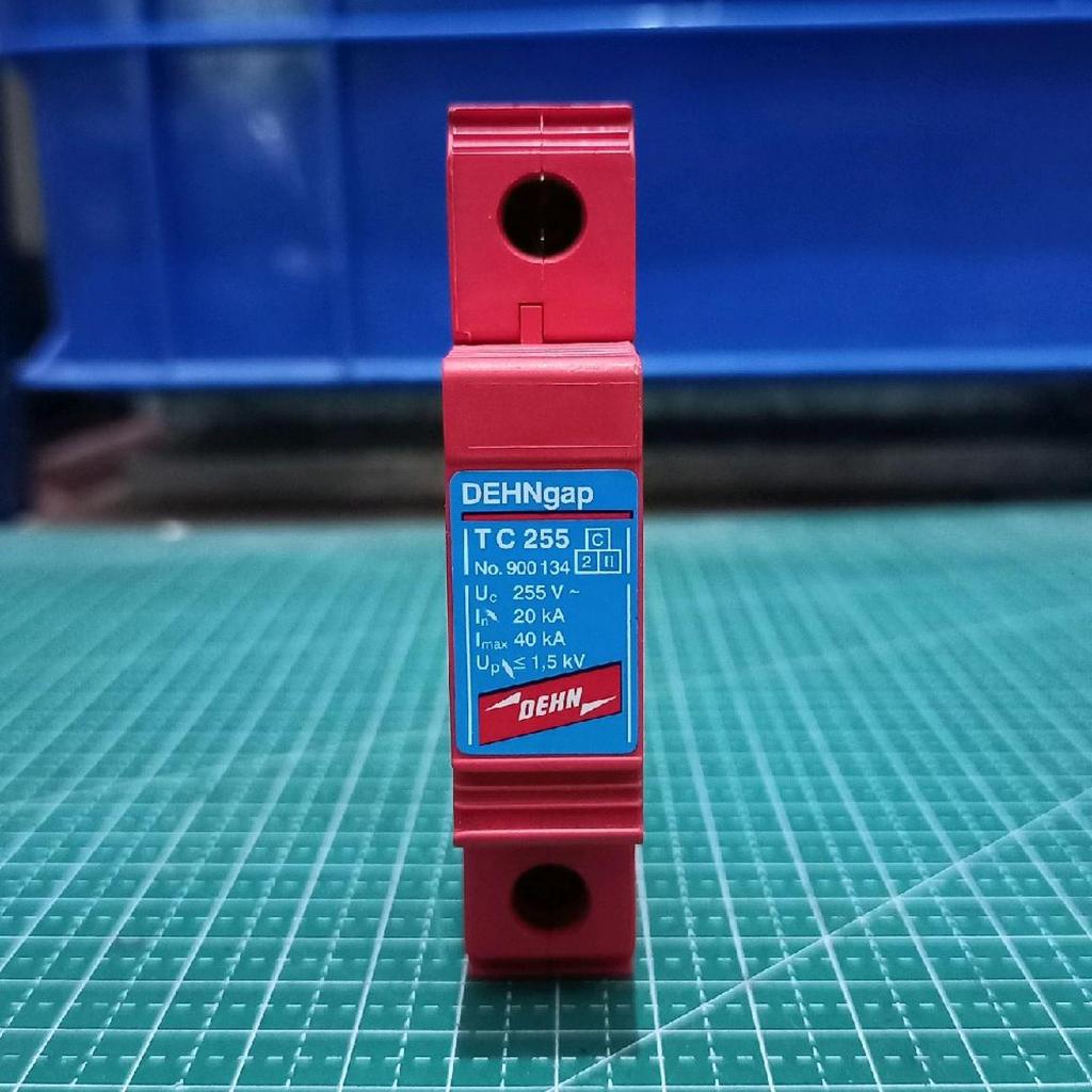 DEHN Surge Arrester DEHNgap TC 255 255Vac 20kA