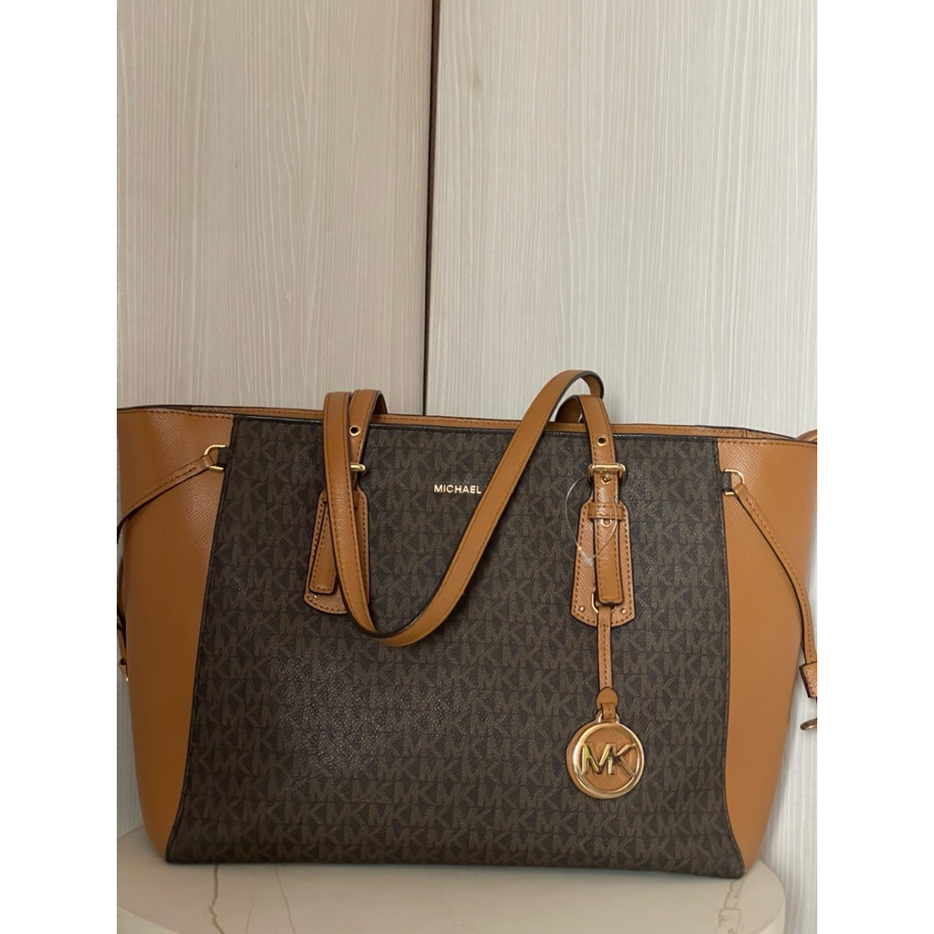 Voyager Multi Tote Bag