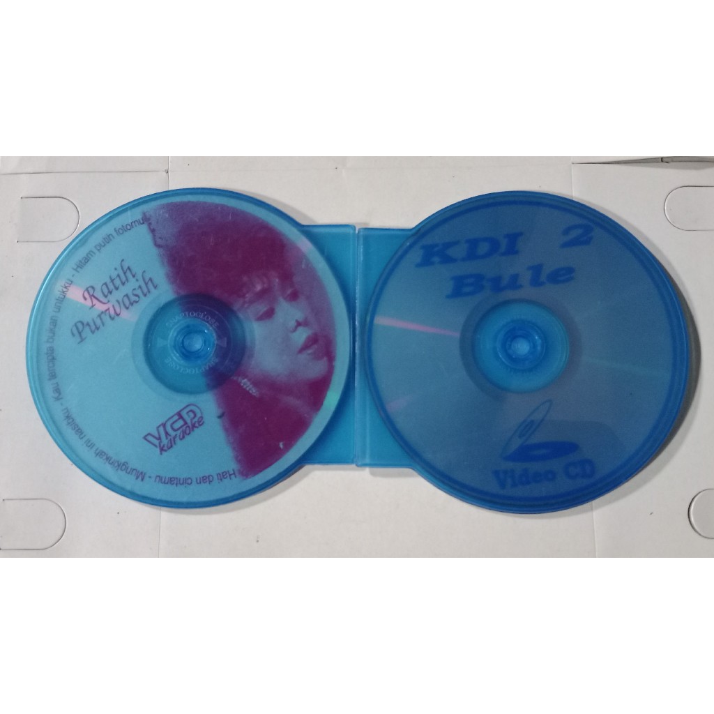 Sepaket VCD Ratih Purwasih & KDI 2 Bule Tanpa Sampul Bonus Kotak