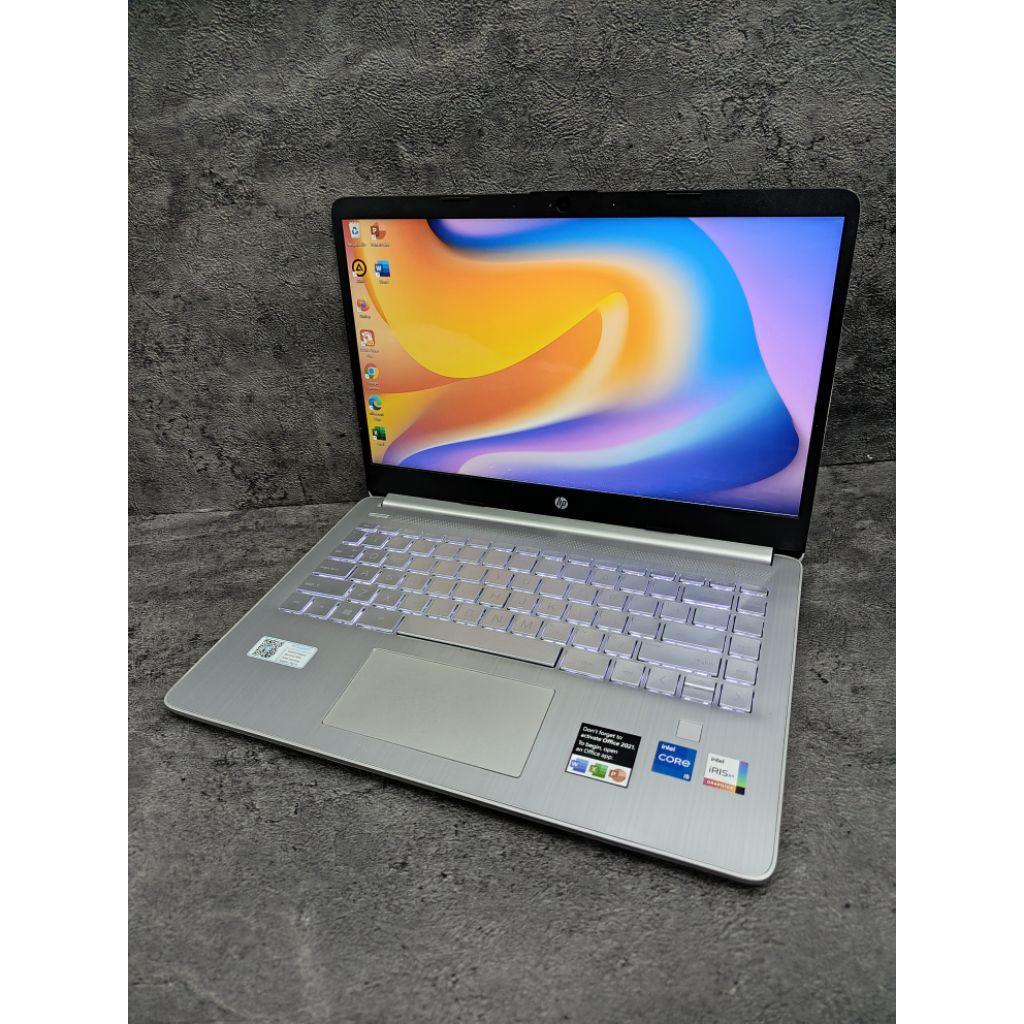 Laptop Kuliah HP 14s-DQ5000TU Intel Core i5-1240P RAM 8GB SSD 512GN Intel iRIS Xe Graphics 14"inch F