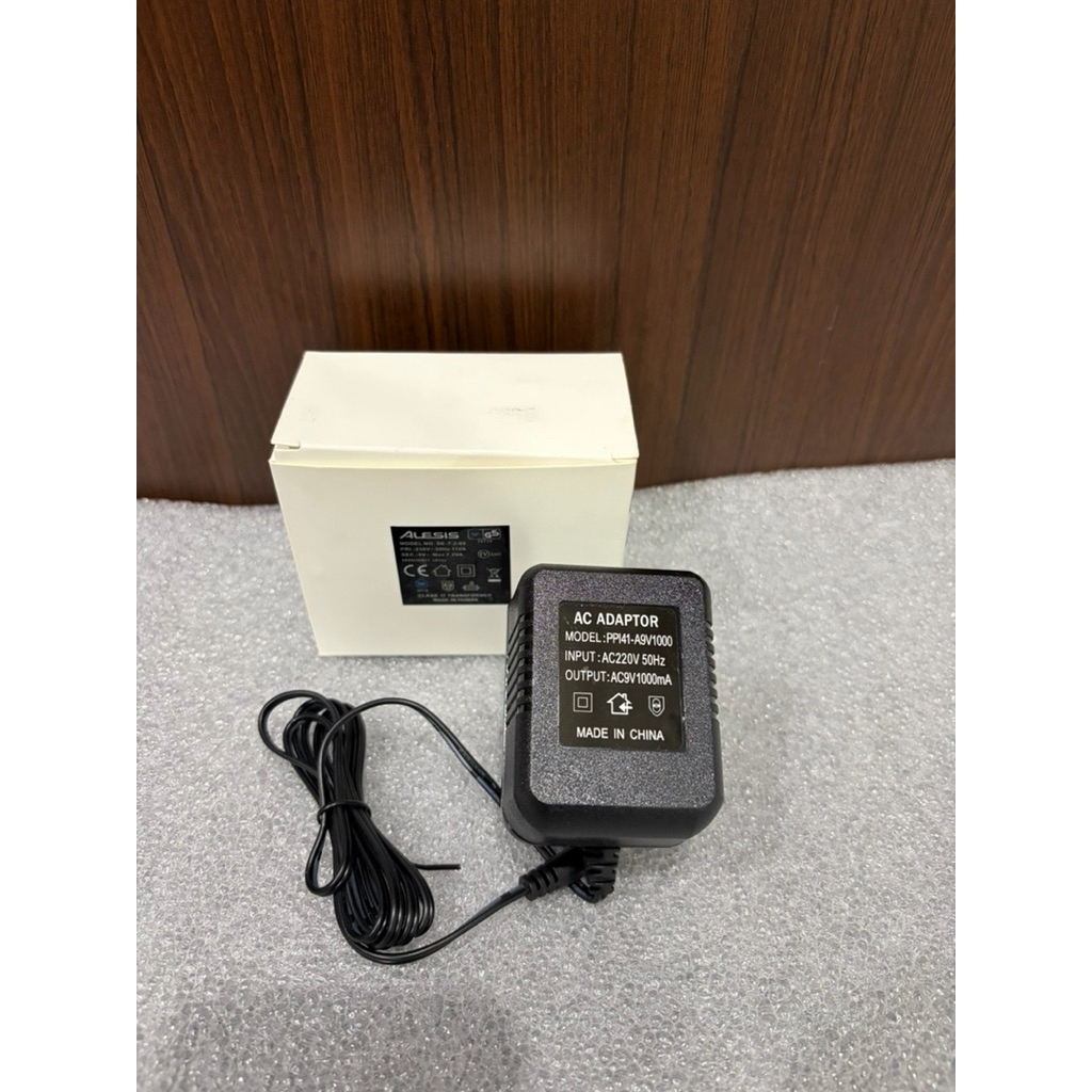 Adaptor alesis malaysia taiwan adaptor efek vocal 12V 9V effect vocal vokal alesis adaptor